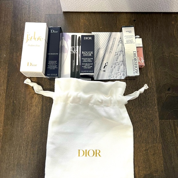 ❤️ Valentines Special-Dior 9 piece Gift Set - Picture 9 of 11